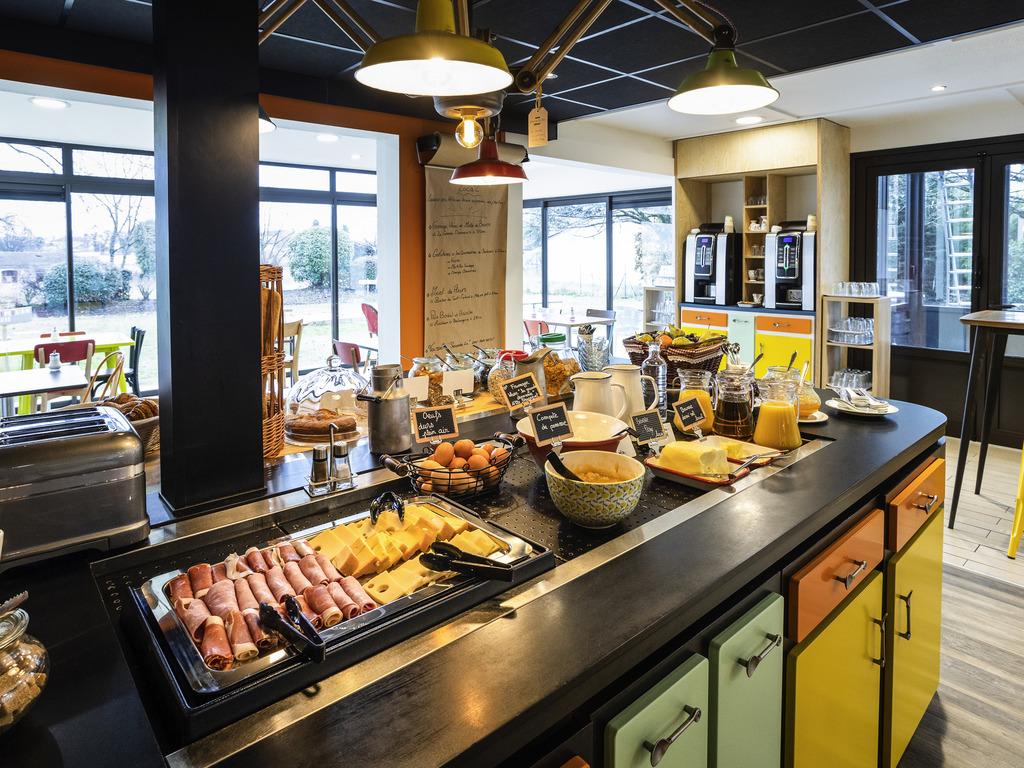 greet hôtel Angoulême Saint-Yrieix-sur-Charente Ngoại thất bức ảnh