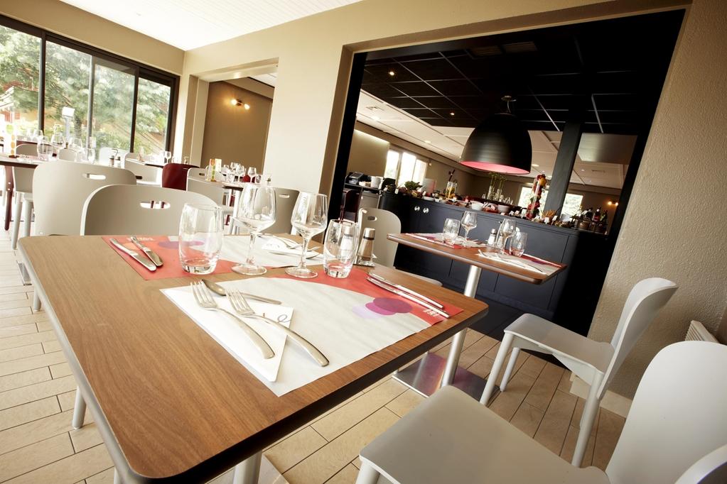 greet hôtel Angoulême Saint-Yrieix-sur-Charente Ngoại thất bức ảnh