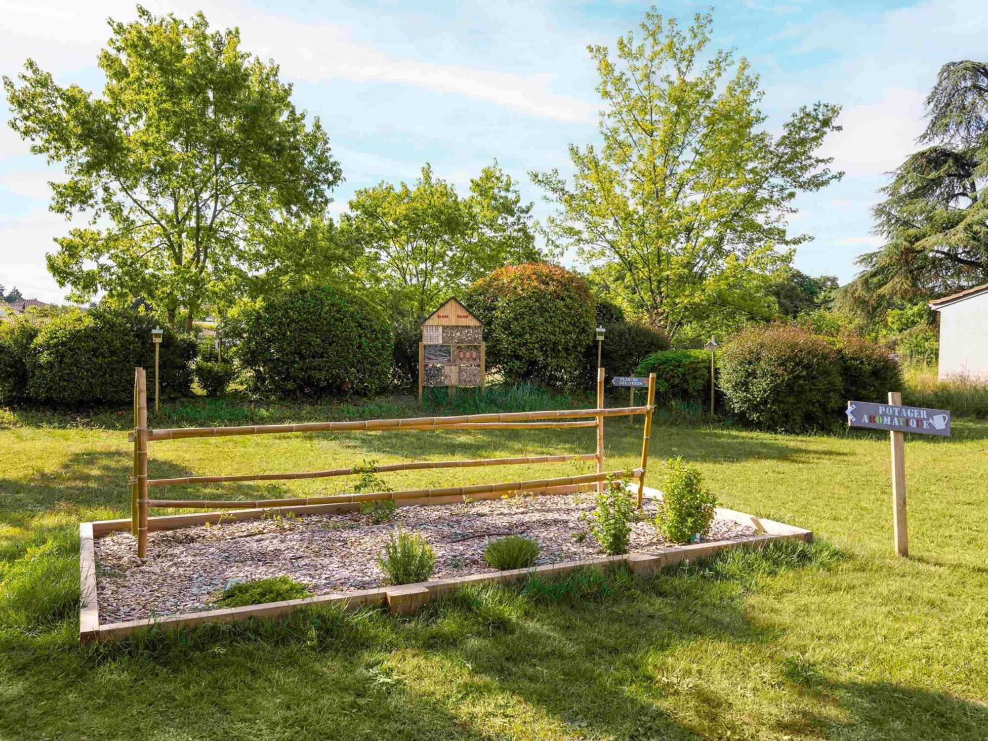 greet hôtel Angoulême Saint-Yrieix-sur-Charente Ngoại thất bức ảnh